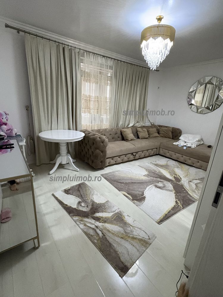 Decomandat Modern Apartament cu Balcon Spatios - Poză 1