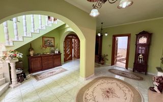 COM 0% Casa individuala spatioasa, piscina, garaj, anexe | Iosefin - Poză 14