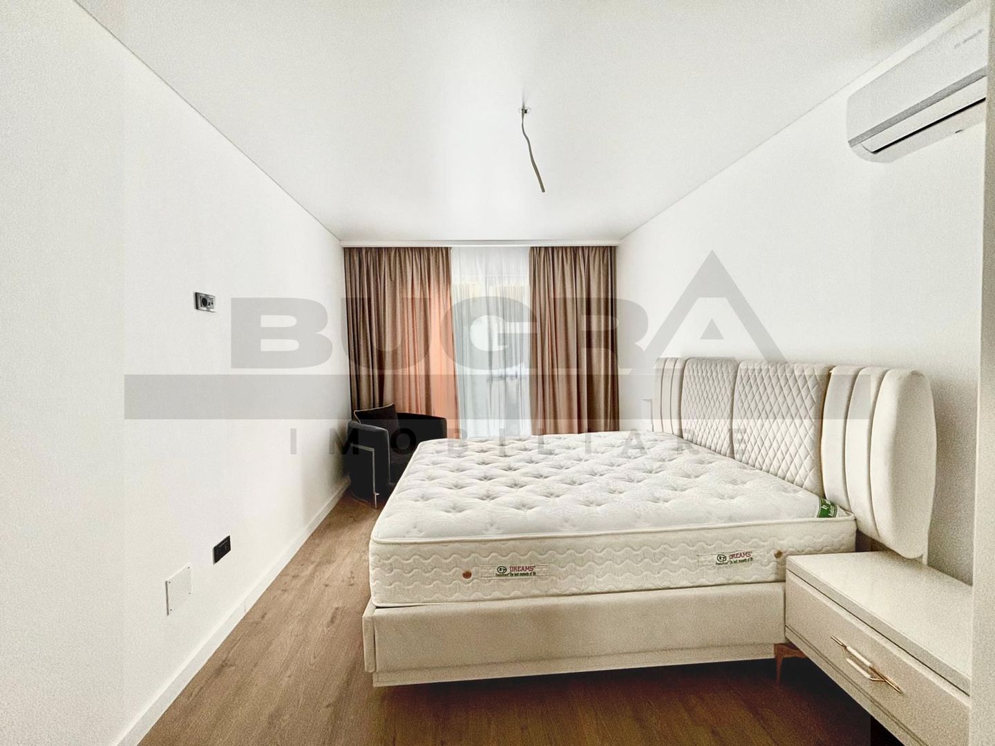Apartament 3 camere modern, prima inchiriere, zona Golden Tulip - Poză 1