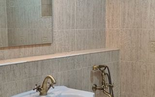 De inchiriat apartament 2 camere, aproape de Mega Mall, Bulevardul Chisinau - Poză 8