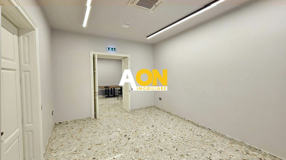 Spatiu de birouri,2 camere, ultracentral, 45 mp - Poză 5