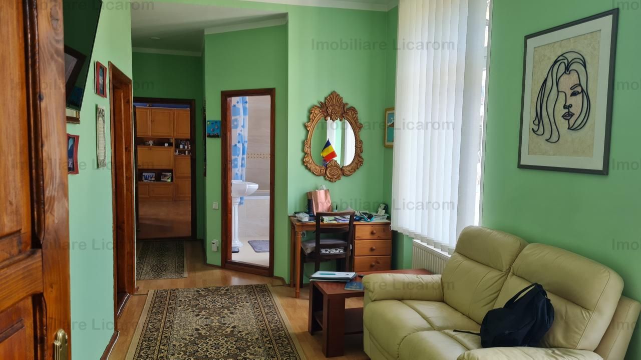 Apartament 3 camere la casa Centru Istoric utilat,mobilat 265000Eur - Poză 9