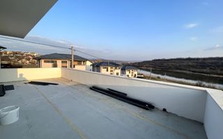 Casă cu priveliște spre lac, 140 mp, teren 450 mp, Valea Adâncă, Iași - Poză 1