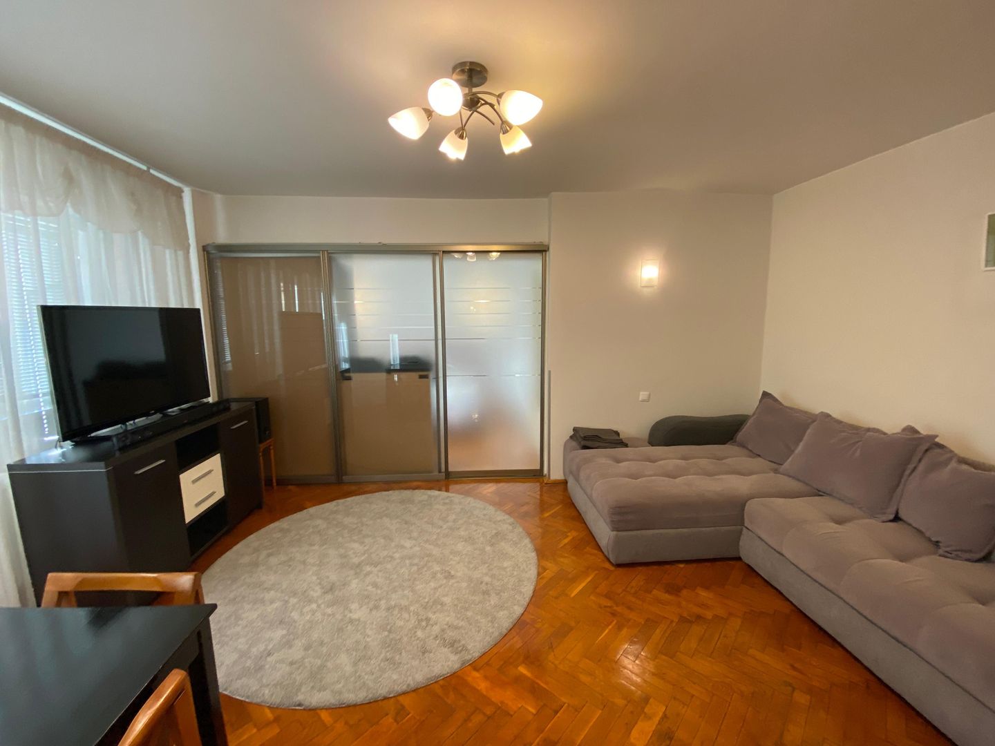 Apartament 3 camere Stefan cel Mare - Poză 1