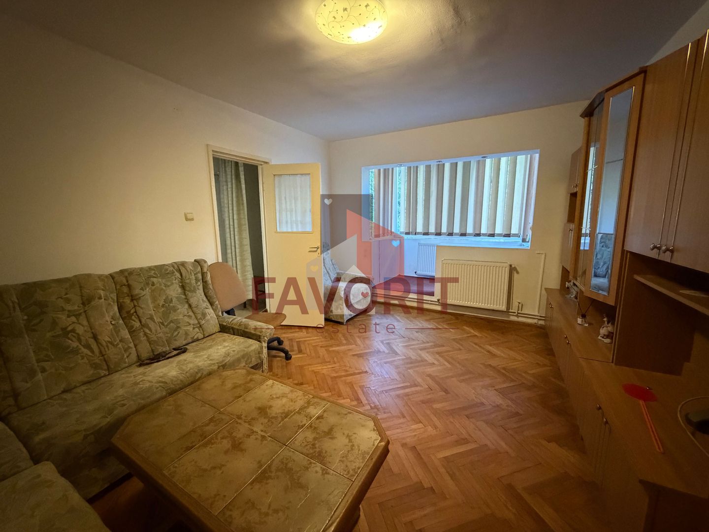 Cu centrala termica proprie. Zona Dacia. Boxa - Poză 1