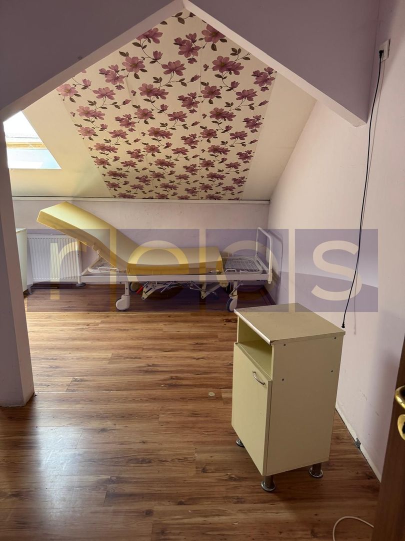 DE VÂNZARE VILĂ | OPORTUNITATE DE INVESTIȚIE | PRETABILĂ CENTRU BĂTRÂNI - Poză 8