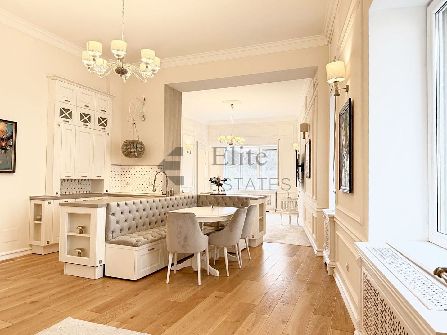 Apartament exclusivist cu garaj ultracentral in Oradea - Poză 1