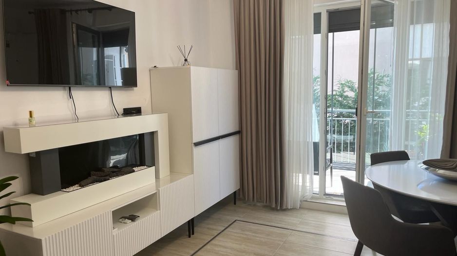Comision 0,AP 3 Cam parter ,terasa,curte proprie, LUX. - Poză 26