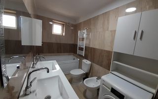 Apartament 4 camere spatios 115 mp, decomandat - Poză 3