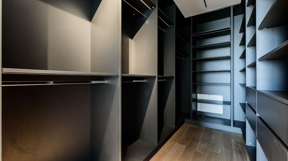 Apartament de 5 camere spațios, situat în zona Nord din Constanța - Poză 16