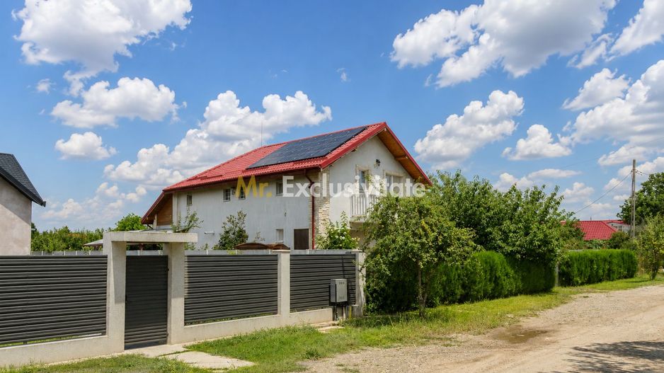 Casă de vânzare Tâncăbești cu grădină, aproape de lac - Poză 25
