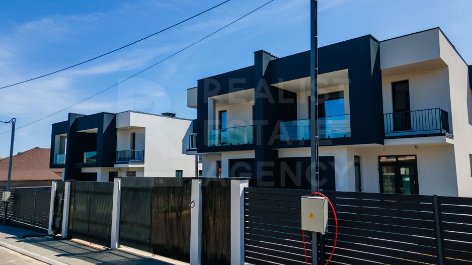 Vânzare, duplex, strada Tricolorului, Ialoveni - Poză 1