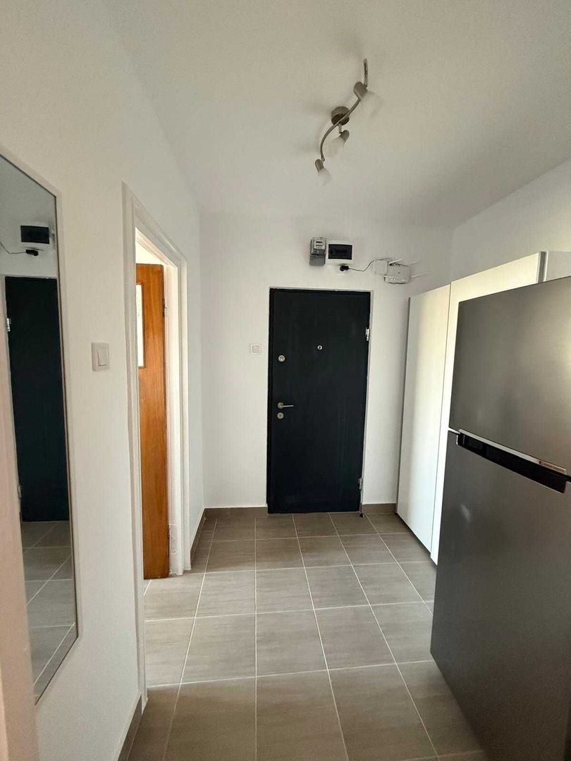 2 camere, prima închiriere, renovat, Piața Miniș, metrou C. Georgian - Poză 3