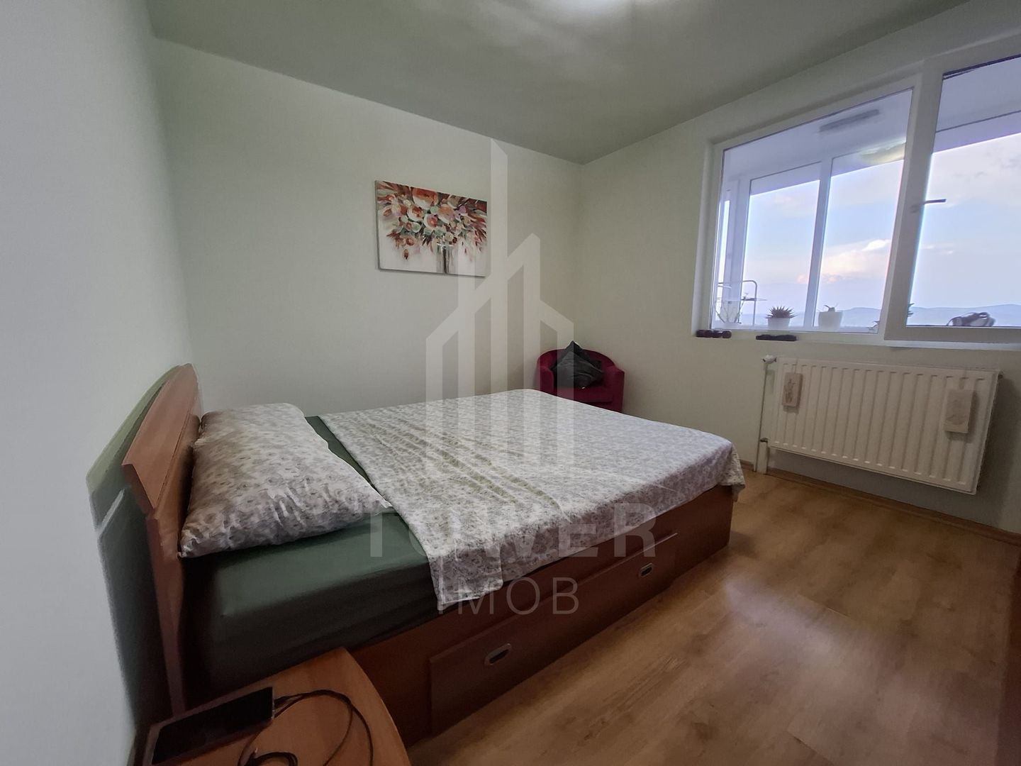 De vânzare apartament 2 camere – zona M. Viteazu cu priveliste deosebita - Poză 2