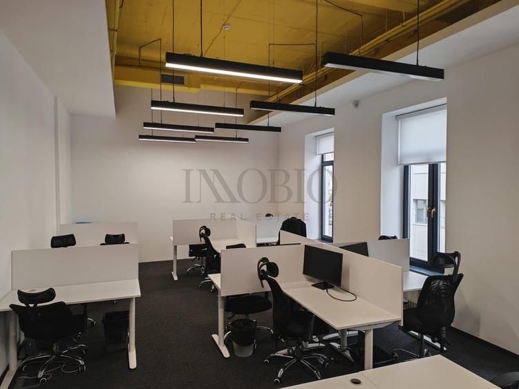 Cladire office in centrul istoric - Poză 7