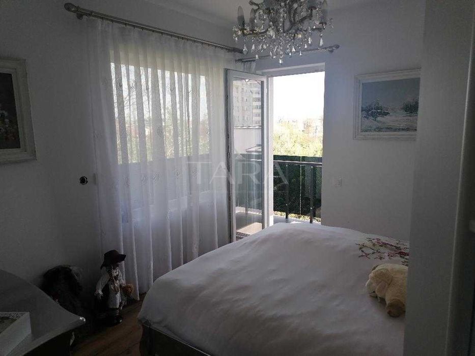 Apartament cu 3 camere, 2 băi, 2 balcoane și parcare, zona Zorilor. - Poză 5