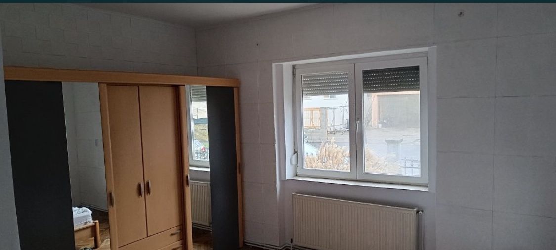 BRASADAS vinde casa cu 3 camere teren 360mp in zona Burdea. - Poză 1