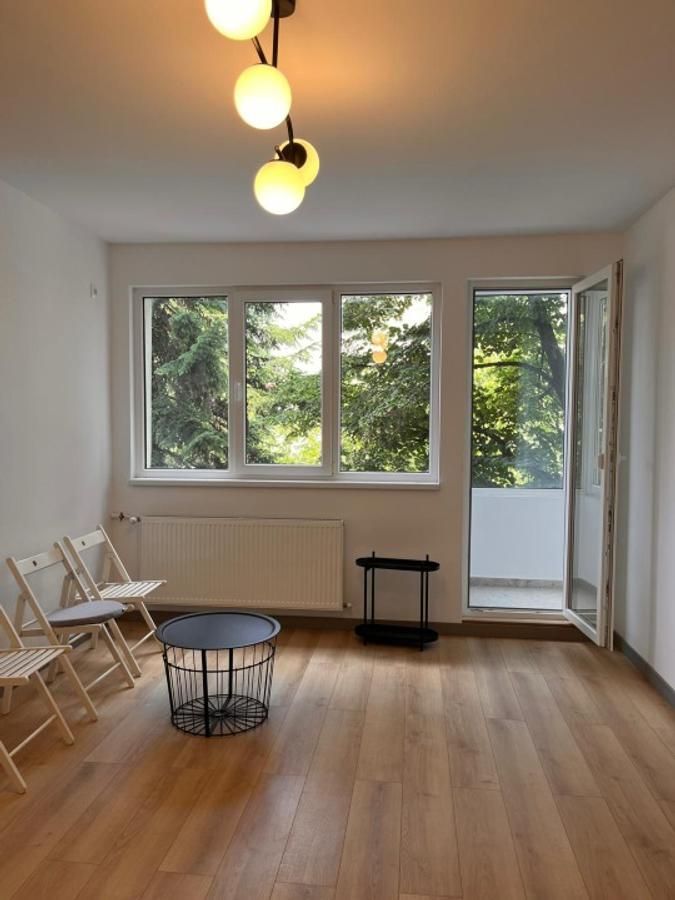Apartament cu doua camere semidecomandat, piata Domenii - Poză 1