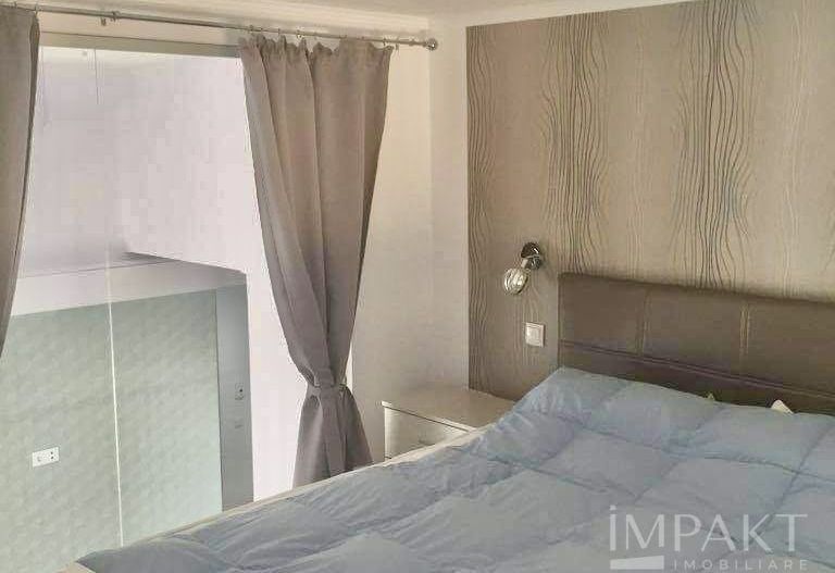 Apartament cu 3 camere in Zona Semicentrala - Poză 3
