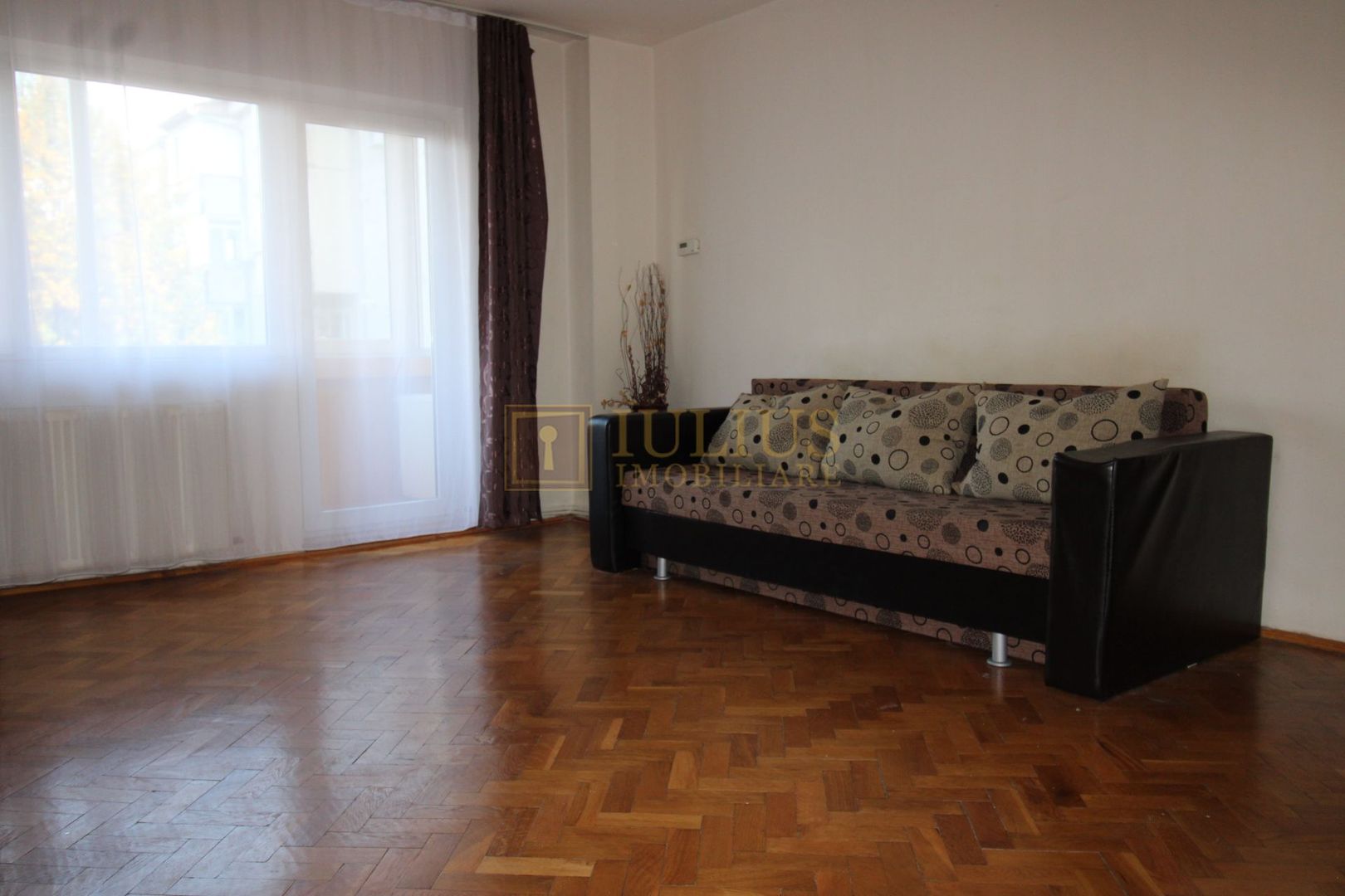 ideal pentru cuplu, studenti, la 8 minute de Complex, centrala proprie - Poză 7