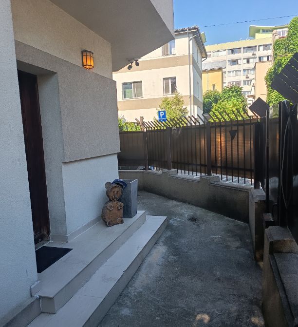 vila 6 camere | Tineretului | 3 parcari | renovata complet - Poză 12