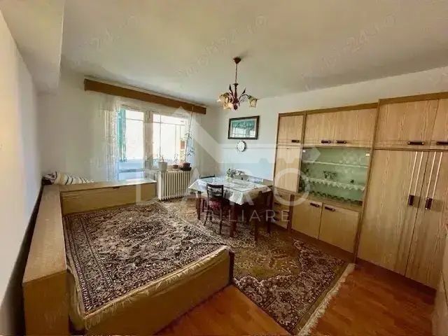 Vand apartament 3 camere, etaj 3, in cartierul Unirii. - Poză 1