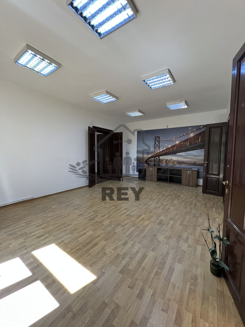 Spațiu de birou Parter 4 camere/120 mpu, curte proprie/parcare - Poză 4