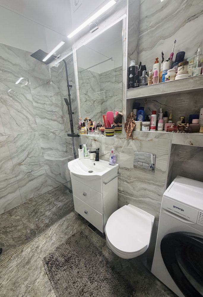 De vânzare apartament modern cu 2 camere și balcon generos – Zona VIVO - Poză 7