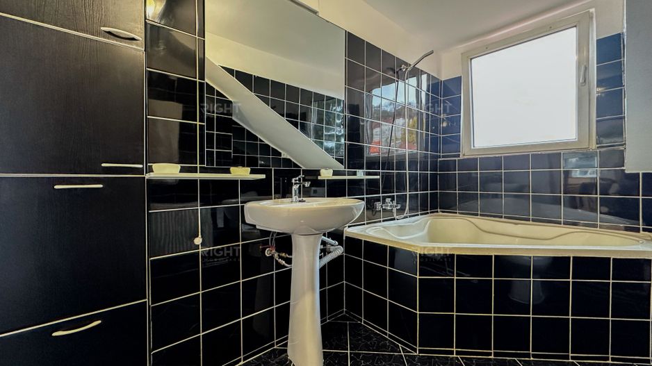 Apartament 2 camere Centrul Vechi Brasov - Poză 8