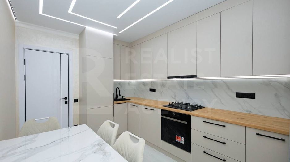Vânzare, apartament 3 camere + living, bd. Moscova, Rîșcani - Poză 2