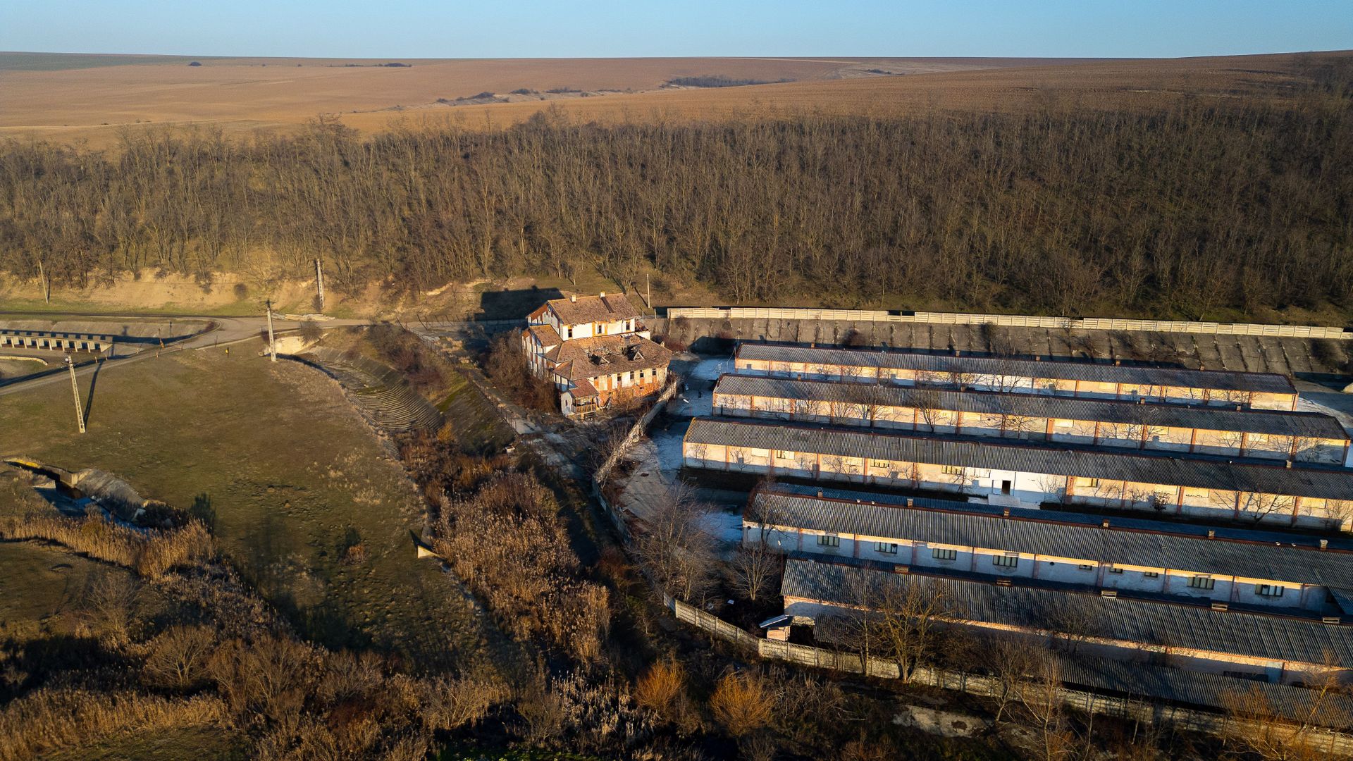 Fosta Ferma a Partidului de la Horgesti - de vanzare - Poză 7