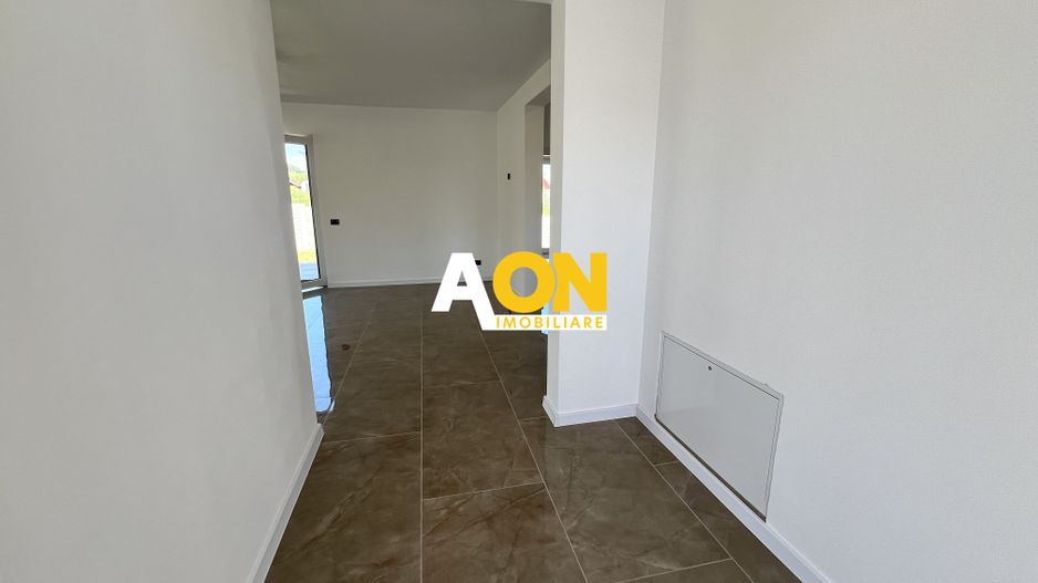 Casa individuala de vanzare, 3 camere, 2 bai - Poză 12