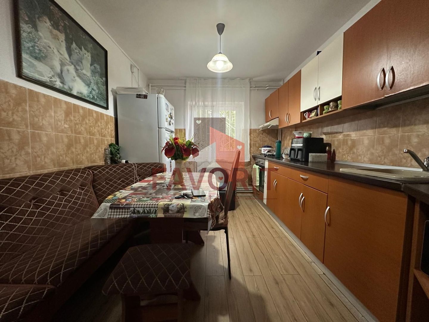 3 camere | centrala proprie | mobilat si utilat | zona excelenta | - Poză 5