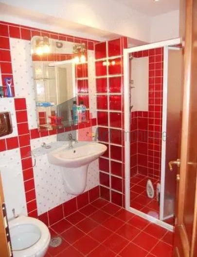 APARTAMENT 4 CAMERE  ULTRACENTRAL. - Poză 3