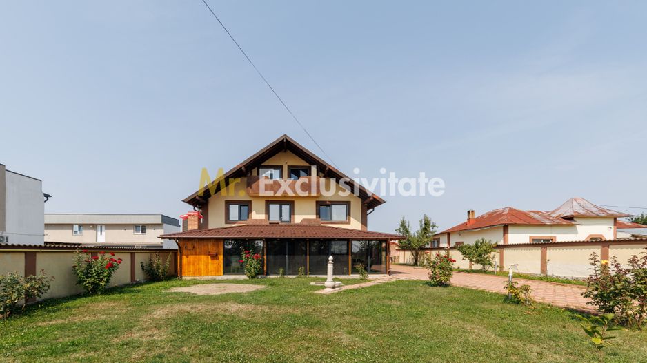 Proprietate cu 2 case si curte in Oarja, AG - Poză 1