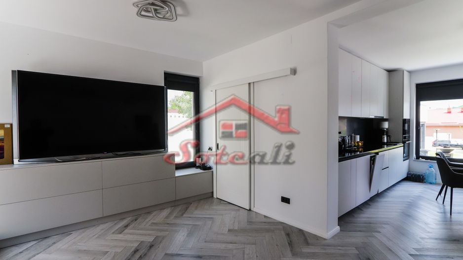 VILĂ MODERNĂ DE LUX CU PISCINĂ, FOTOVOLTAICE ȘI FOIȘOR – BREAZA - Poză 23