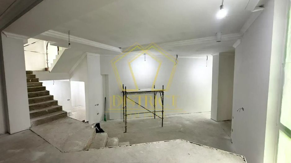 Casa individuală impresionant cu 4 camere si 5 bai | Mosnita Noua - Poză 12