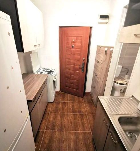 De închiriat garsonieră mobilată și utilată - Zonă Viaduct - Poză 4