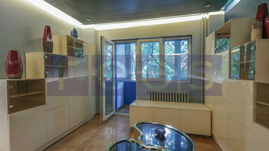 VANZARE APARTAMENT 2 CAMERE BLOC 1982 DRISTOR 55MP DECOMANDAT - Poză 1