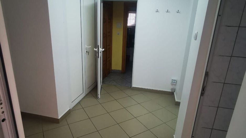 Spatiu comercial de vanzare – 70 mp, parter, Siderurgistilor Vest – - Poză 3