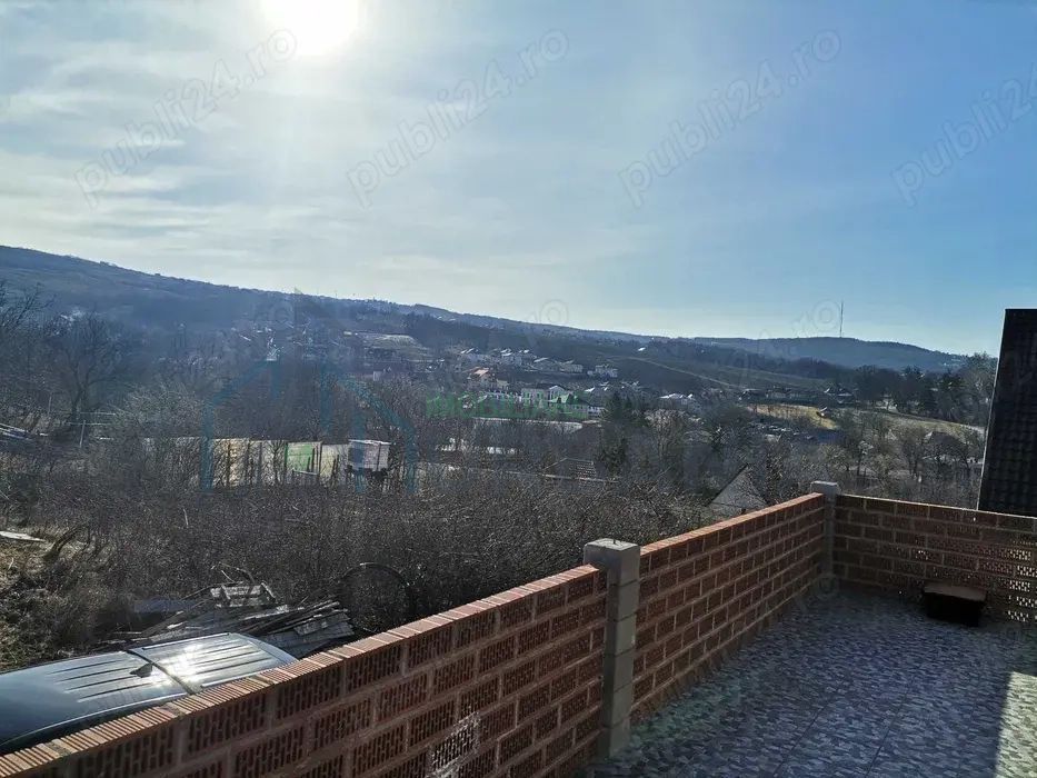 Vand schimb casa in Bucium, Plopii fara sot, la 400m de bulevard, priveliște superba - Poză 7