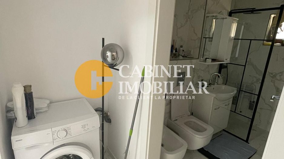 Central - Tg Cucu bloc tip Vila - 2 camere Decomandat RENOVAT 60mp - Poză 6