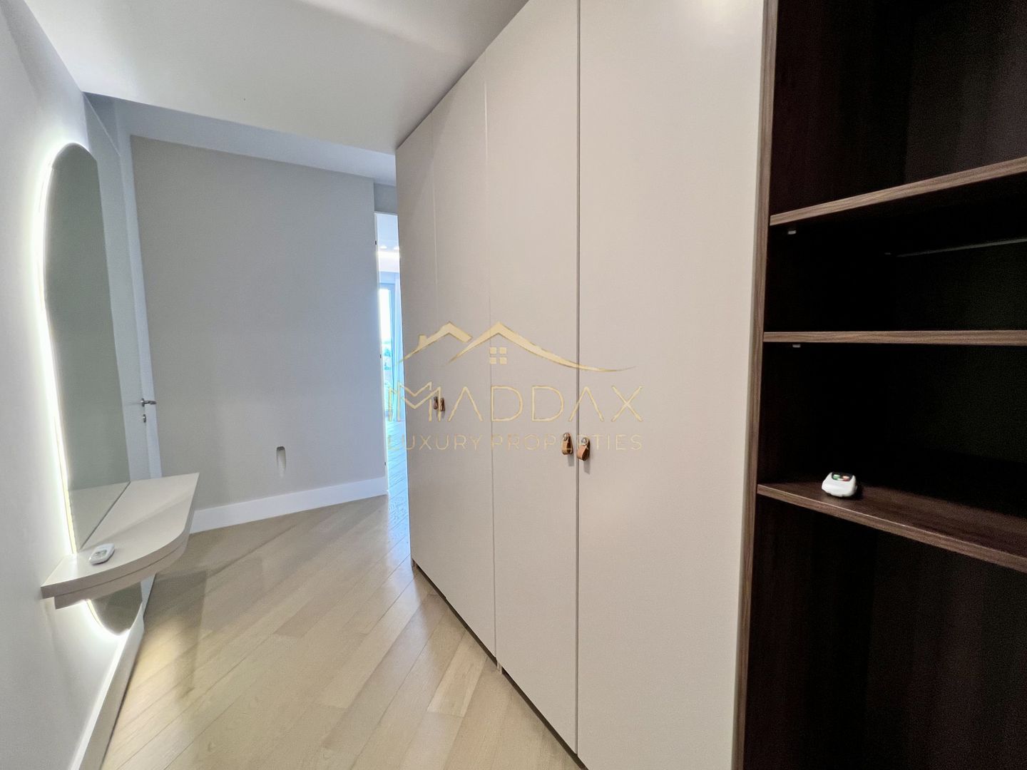 Apartament LUX *116mp* // Parcare // CORTINA 126 - Iancu Nicolae - Poză 33