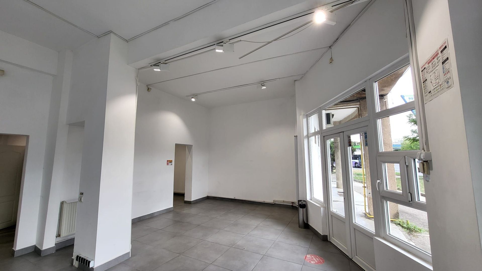 Spațiu comercial de 76 mp  în zona Spitalul Judetean - Poză 6