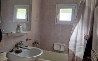 Apartament cu 4 camere de inchiriat in zona Platinia - Poză 9