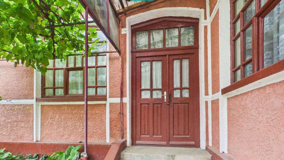 Casă din cărămidă 6 camere – Ineu - Poză 4