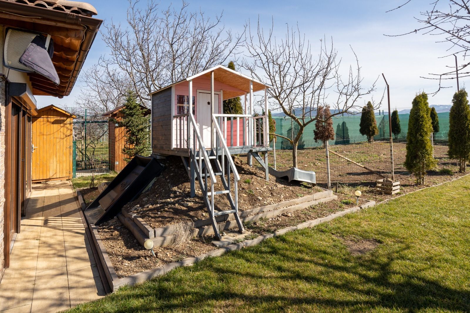 Casa 6 dormitoare+4 bai -1500 mp teren-Sacele - Poză 52