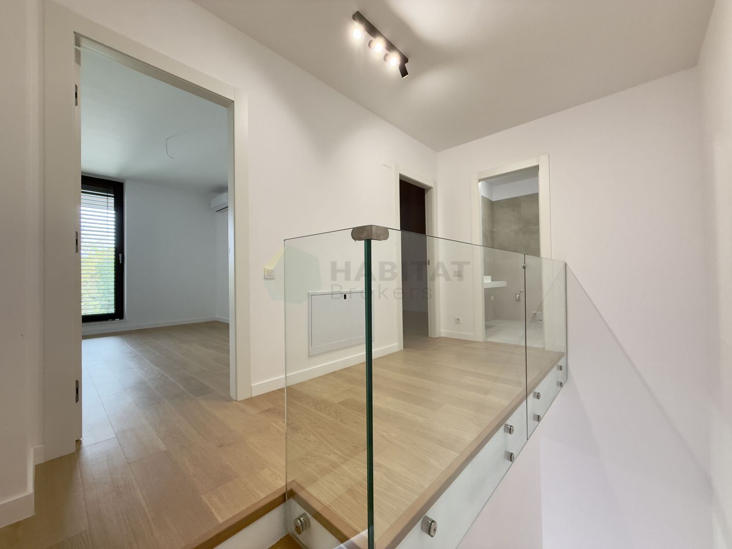 Vila urbana 3 camere | Tunari-Parc - Poză 3