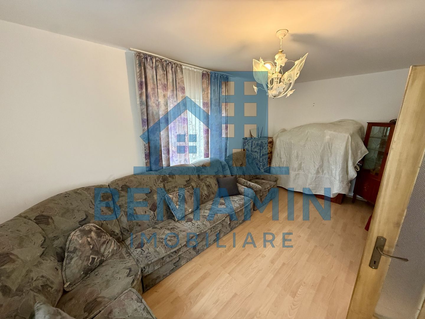 Casa spatioasa - D+P+1+M - 226mp - Bibescu - 1Mai - Poză 6