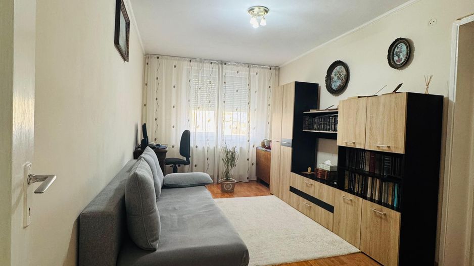 Apartament 2 camere etaj 3 Velenta - Poză 2